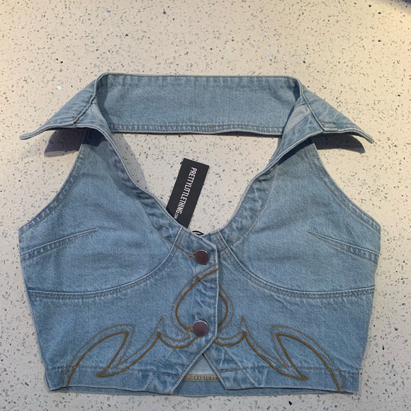 Light Blue Wash Western Halterneck Denim Crop Top - Picture 2 of 4